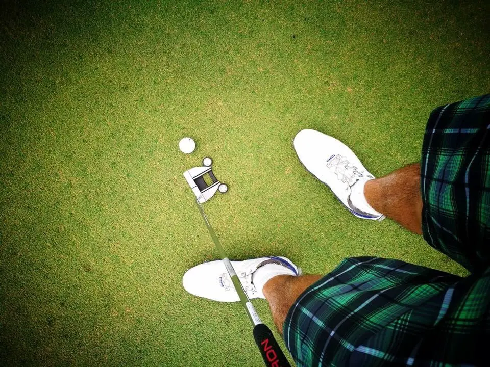 Golf shoes