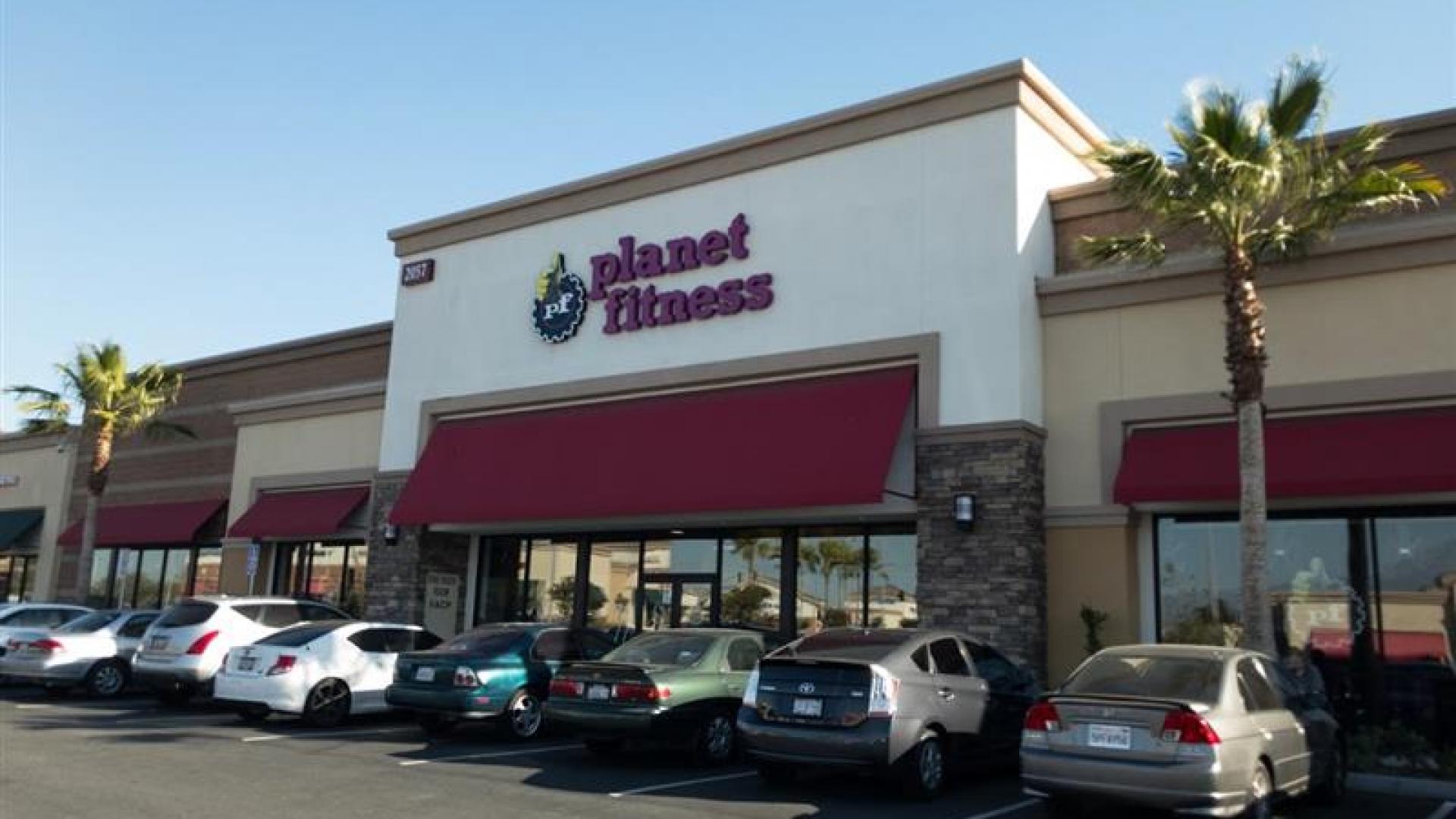 planet fitness number pomona ca