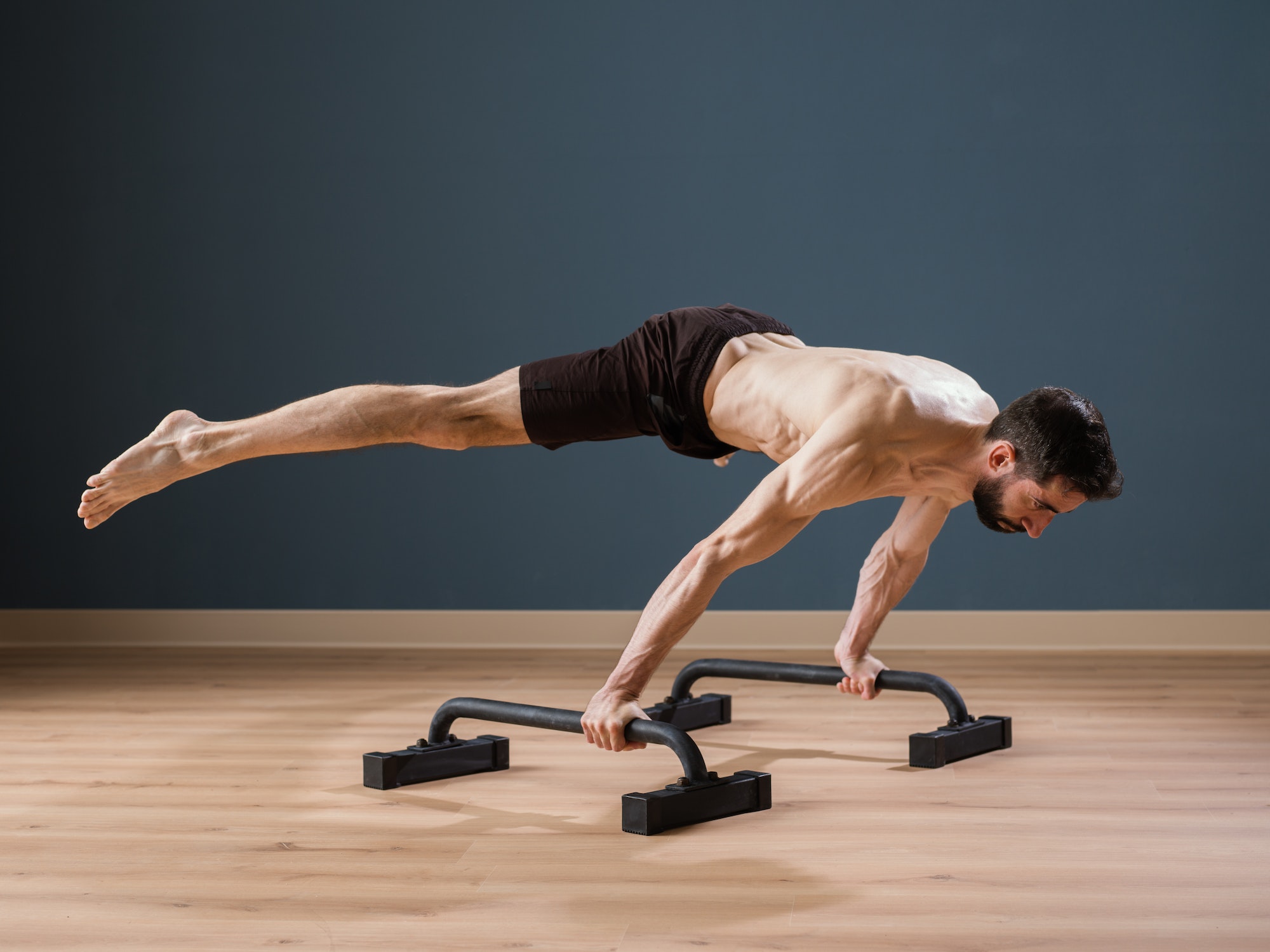 Exercising at home for Calisthenics specialty